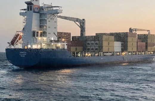 Çanakkale Boğazı'nda arızalanan Litvanya bayraklı gemi Bozcaada açıklarında demirletildi!