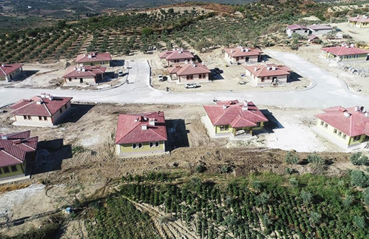Köy evleri için yeni model! 100 bin civarında yapılacak Mehmet Özhaseki açıkladı