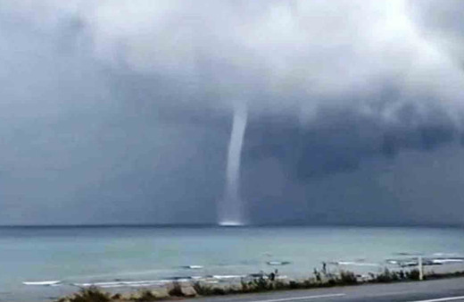 Van Gölü’nde ortaya çıktı! Yürekler ağza geldi
