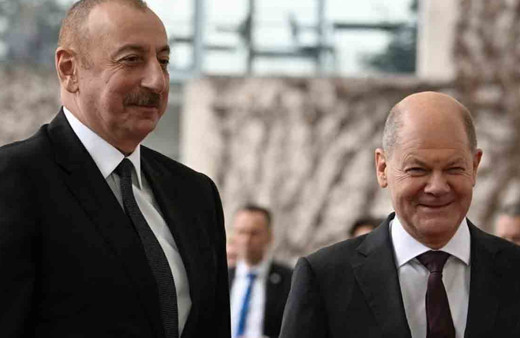 Aliyev ve Scholz telefonda görüştü