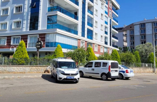 Aydın'da 19 yaşındaki genç kız odasında ölü bulundu