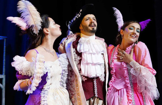 Trabzon Devlet Tiyatrosu "Yalancı" oyununu sahneleyecek