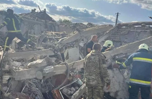 Rusya Ukrayna'da köye füzeyle saldırdı: 49 kişi hayatını kaybetti