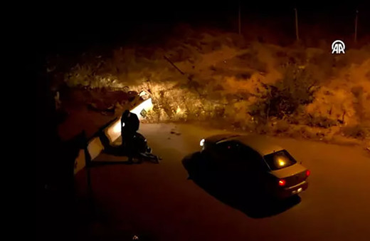 Yardıma ihtiyacı olan kadınları kandırıp zorla fuhuş yaptırmışlar! Suç makinası çıktılar