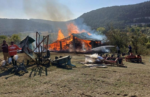 Aynı mahallede iki günde 9'uncu yangın çıktı! Mahalleli tedirgin!