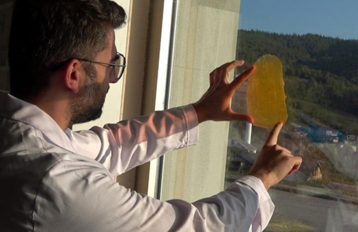 Türk kimyagerden muhteşem buluş! Pencerelerden elektrik üretilecek