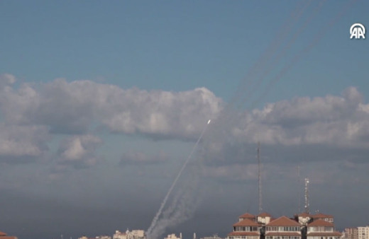 Abluka altındaki Gazze'den İsrail'e roketler fırlatıldı!