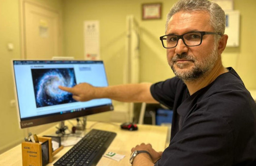 Türk doktorun ilginç hobisi! NASA'nın uzay fotoğraflarını renklendiriyor