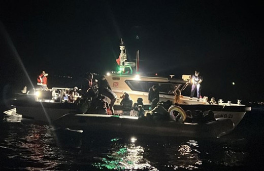 Ayvacık açıklarında 47 kaçak göçmen yakalandı