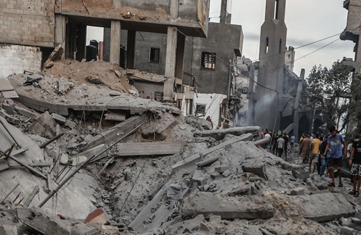 İsrail Gazze'deki El-Yermuk Camisi'ni vurdu