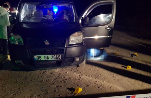 Aracında ölü bulundu cesedin kimliği belli oldu