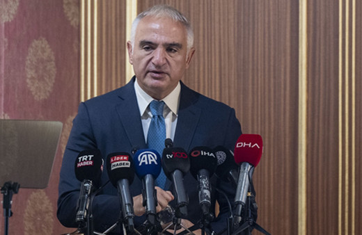 Bakan Ersoy: İsviçre'de bulunan 37 tarihi eser yurda getiriliyor