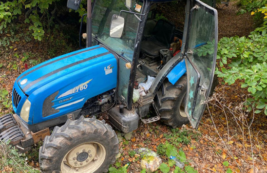 Traktörden düşen kadın öldü, eşi yaralandı!