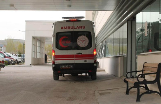 Kız kardeşini öldürdü, eniştesini ağır yaraladı