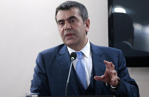 Ara tatiller kaldırılıyor mu? Bakan Yusuf Tekin net cevabı verdi