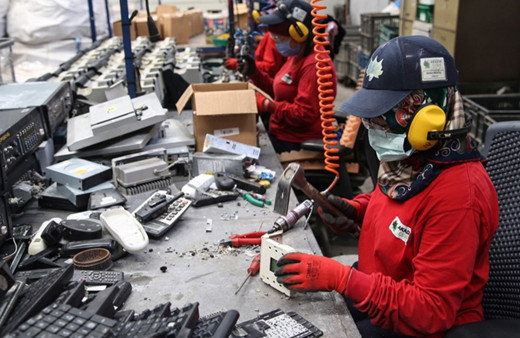 Her yıl 10 milyar dolarlık e-atık geri dönüşüm yerine "çöpe" gidiyor