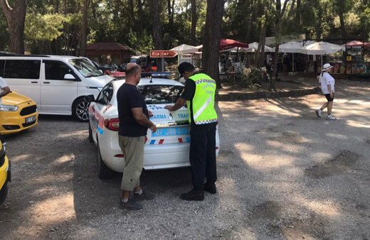 Antalya'da korsan taksiye 20 bin 342 lira ceza kesildi!