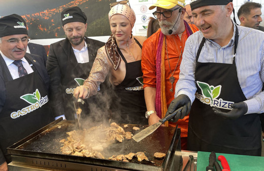Rize'de "3. GastroRize Festivali" düzenlendi