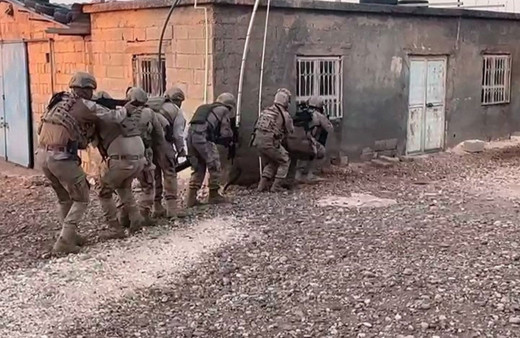 Şanlıurfa’da silah kaçakçılığı operasyonu: 5 gözaltı!