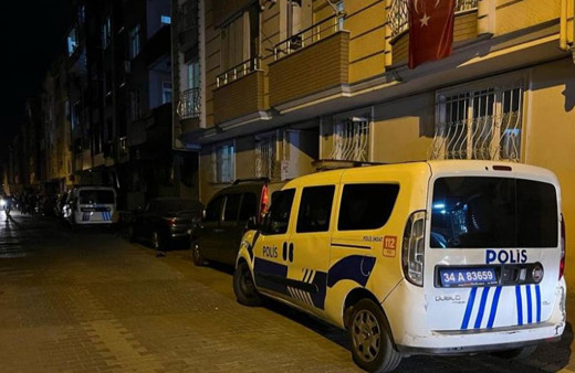 Esenyurt’ta üst kattan su sızdığı için komşusuna kızan adam silahla ateş açtı