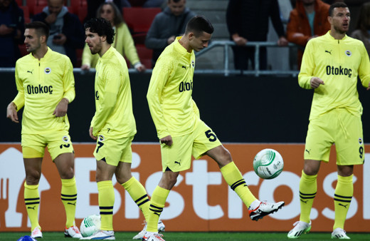 Manchester United kesenin ağzını açtı! Fenerbahçe'de Szymanski sezon sonu yolcu