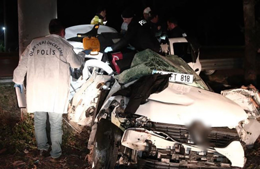 Doğum gününden dönerken faciayı yaşadılar: 3 ölü, 1 ağır yaralı