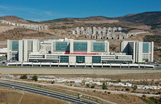 Ege'nin en büyük hastanesi açıldı! İzmir Şehir Hastanesi hasta kabulüne başladı