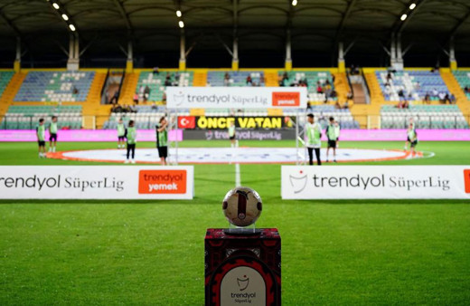 Trendyol Süper Lig’de 9. haftanın hakemleri açıklandı! Derbide o isim düdük çalacak