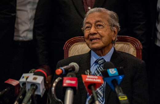 Eski Malezya Başbakanı Mahathir, ABD ve İsrail'i "yalancılıkla" suçladı