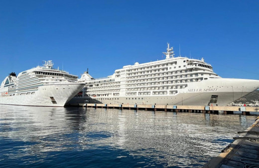 Bahamalar bayraklı yolcu gemileri Bodrum'da!