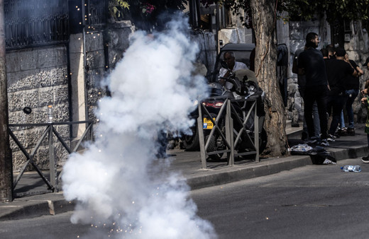 İsrail polisi, Mescid-i Aksa'ya girişine izin vermediği Filistinlilere müdahale etti