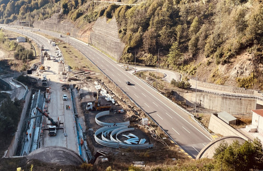 Bolu Dağı geçişindeki onarım çalışmalarının yarısı bitti