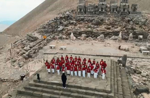 Fazıl Say’ın 100. Yıl Marşı, Nemrut Dağı zirvesinde seslendirildi