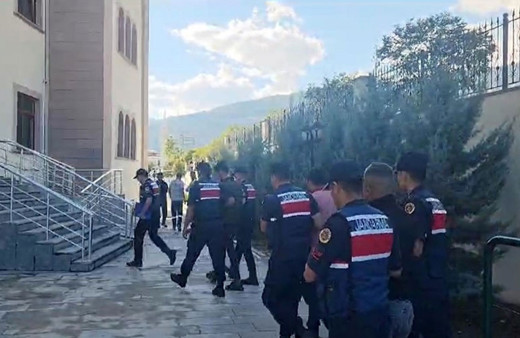 Çalıştıkları iş yerini soyan 5 kişi tutuklandı!