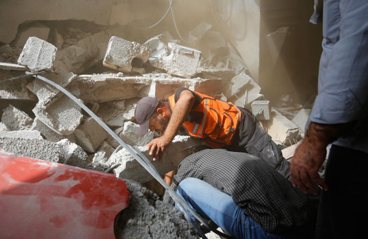 İsrail Filistinlilerin çadırlarının olduğu bölgeyi bombaladı: 25 kişi öldü