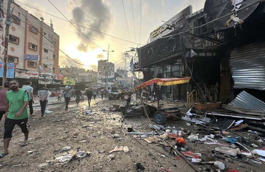 İsrail kara harekatına hazırlık için Gazze'ye bombardımanı yoğunlaştırdığını duyurdu