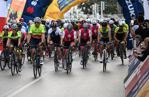 Granfondo İzmir Yol Bisiklet Yarışı başladı