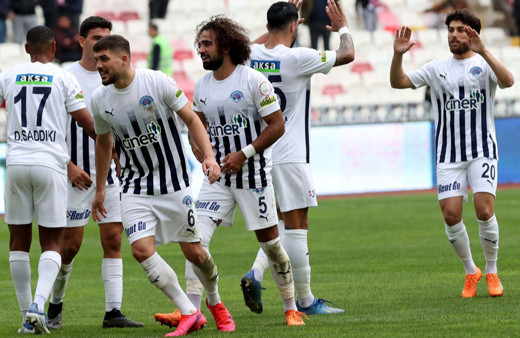 Süper Lig'de Sivasspor Kasımpaşa karşısında tutunamadı!