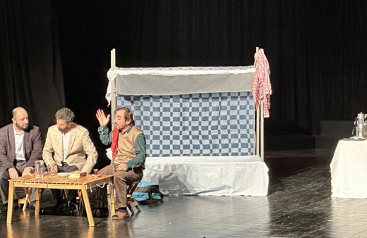 28 Şubat döneminin anlatıldığı "Bin Yıl" oyunu ilk kez sahnelendi