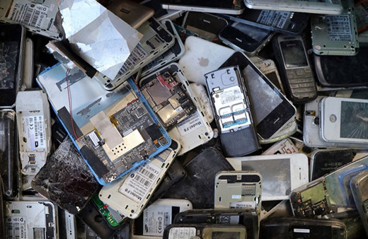 Turkcell'den tekno atık getirene hediye çeki!