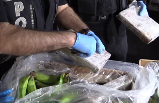 Muz kolilerinin içerisinden kokain fışkırdı! Bakan Yerlikaya görüntüleri paylaştı: 610 kg kokain böyle ele geçirildi