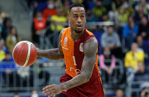 ABD'li basketbolcu Dee Bost, yeniden Galatasaray'da
