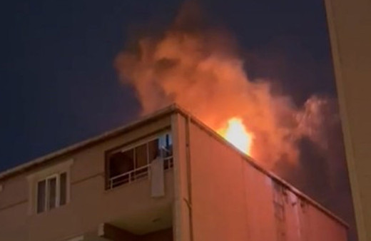 İstanbul'da korkutan çatı katı yangını!