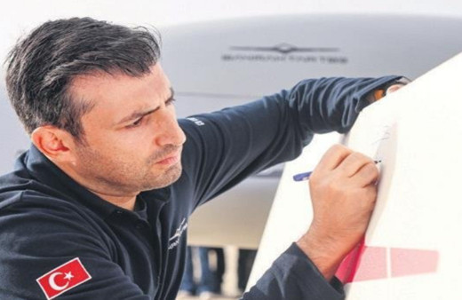 Bayraktar TB3 SİHA 100.yıl şerefine gökyüzüyle buluştu