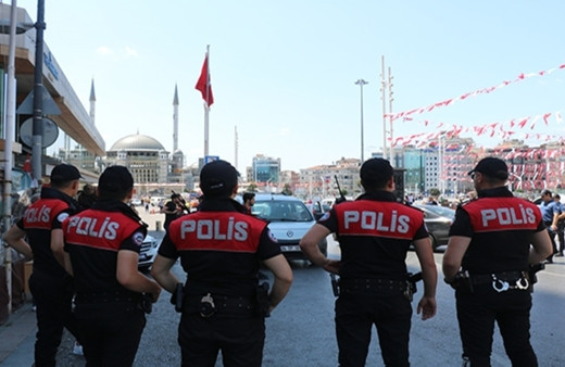 Şanlıurfa'da bir esnaf tartıştığı zabıta memurunu bıçakla yaraladı