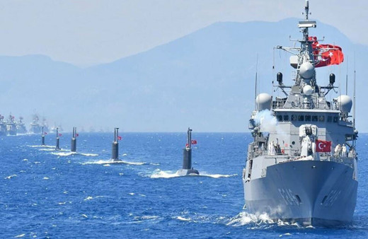 Türk donanması tarihinin en büyük geçit törenine hazırlanıyor İstanbul Boğazı'nda 100 savaş gemisi