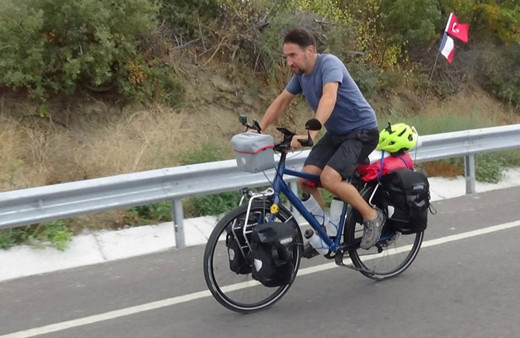11 ülkeyi geçti, 3 bin 500 kilometre pedal çevirdi!