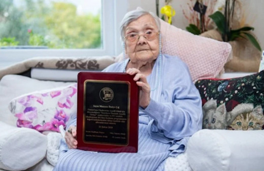 110 yaşındaki Muazzez İlmiye Çığ Cumhuriyet'i anlattı