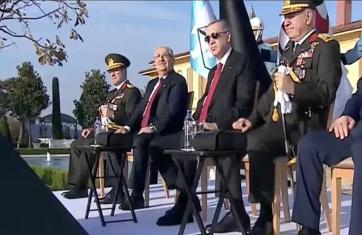 İstanbul Boğazı'ndan tarihi geçiş! Cumhurbaşkanı Erdoğan Vahdettin Köşkü’nde donanmayı selamladı