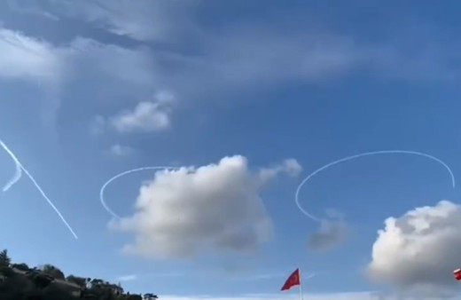 Türk Yıldızları'ndan Cumhuriyeti'nin 100. kuruluş yıl dönümüne özel müthiş gösteri